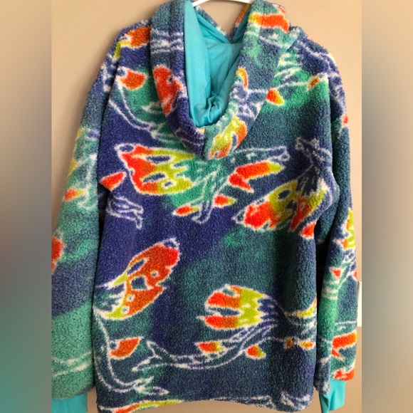 NWT  DISNEY AVATAR Colorful Fleece Hoodie  Size M. $80 - Picture 3 of 4